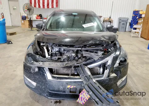 2015 Nissan Altima 2.5 из США, поврежденный, VIN 1N4AL3AP2FC123272